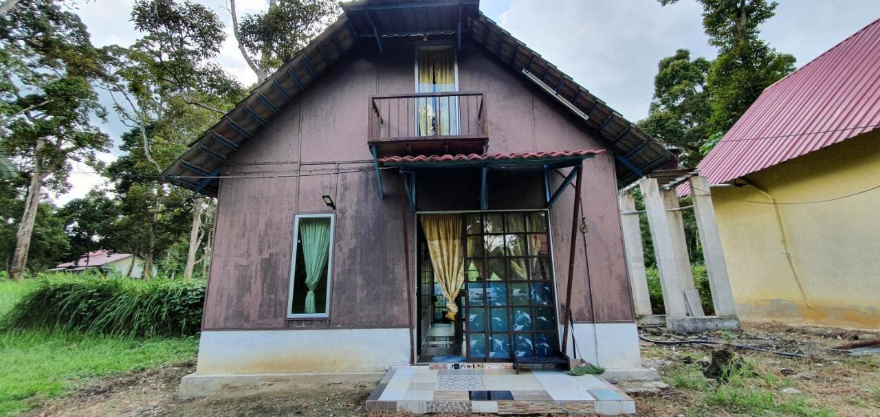 Chalet Kampong Semawar Kuala Kangsar Zewnętrze zdjęcie